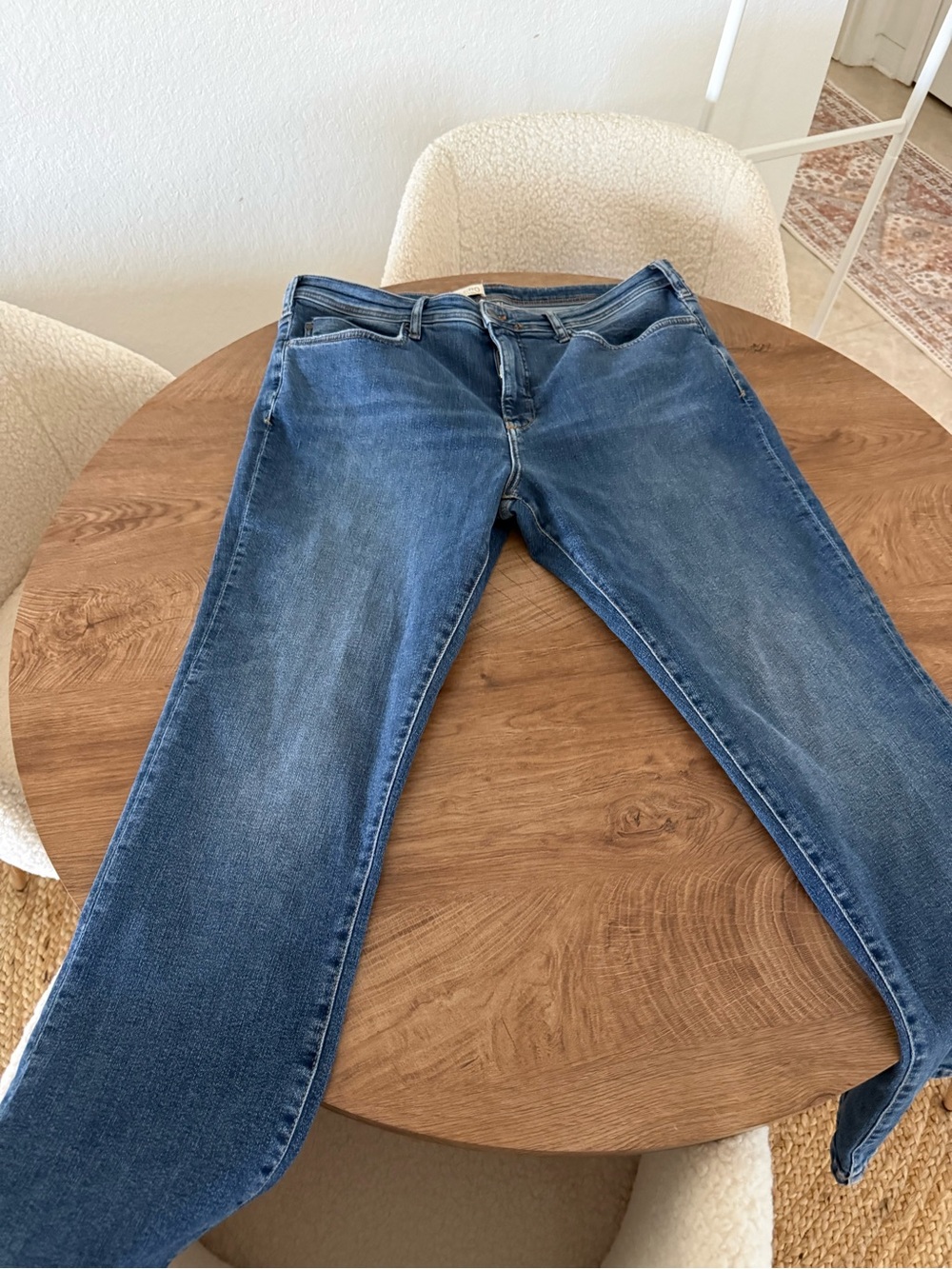 NWOT Pilcro Straight Leg Jeans in Classic Blue Wash